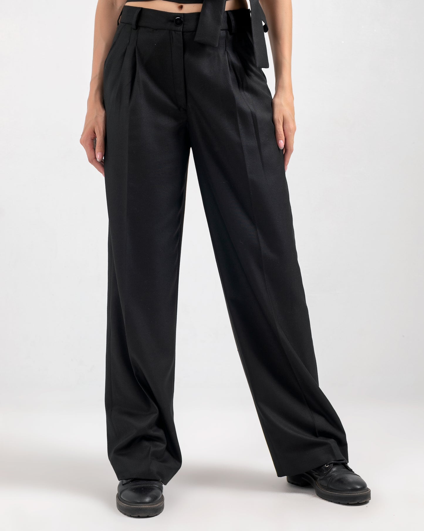 BLACK PLEATED WIDE-LEG PANTS