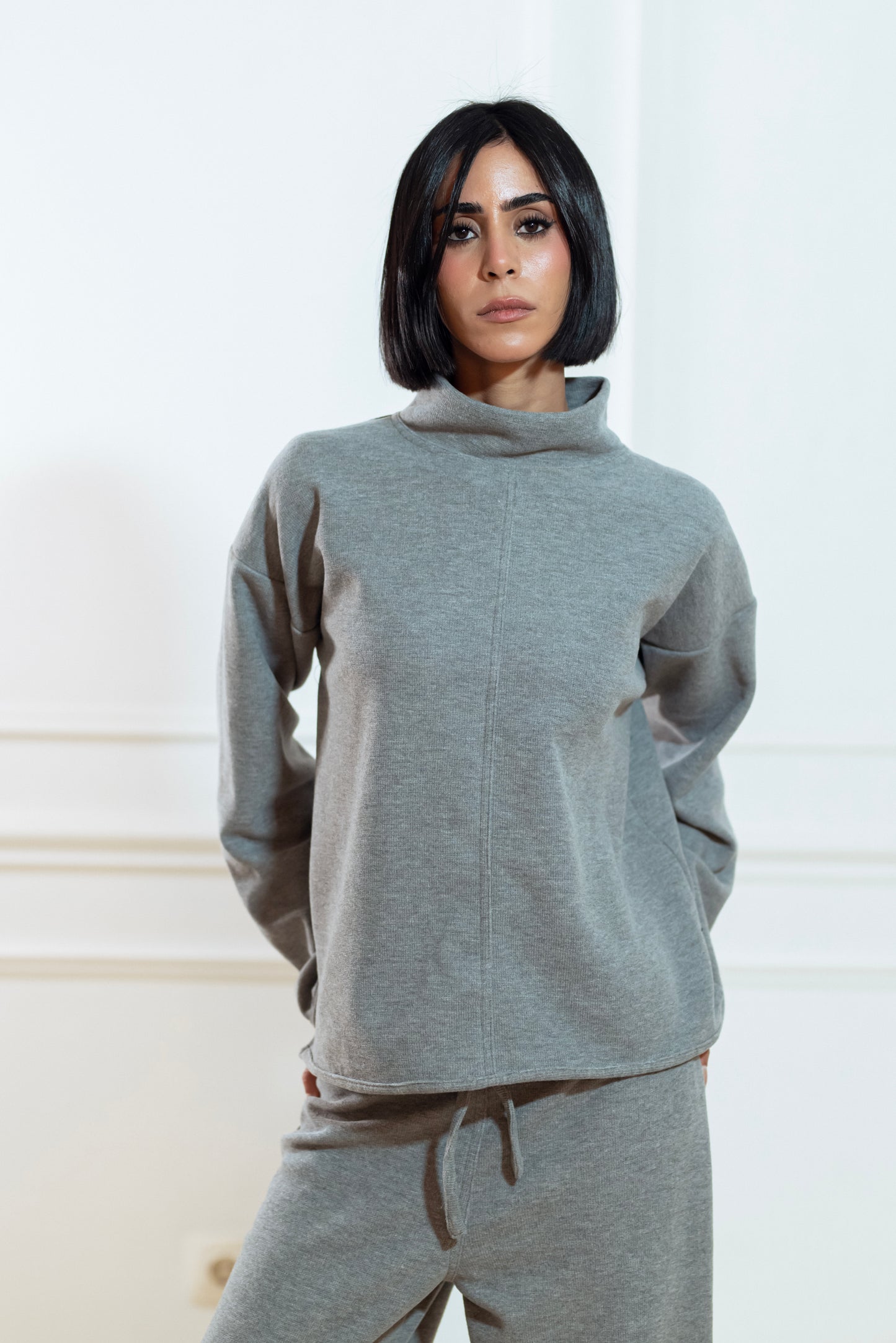GREY CASHMERE SWEATER & SWEATPANTS