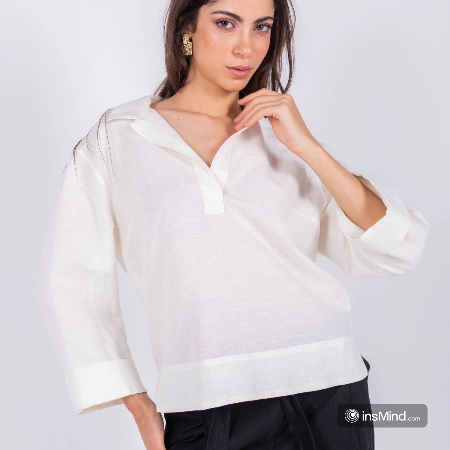 Off-white linen blouse with collar shirt