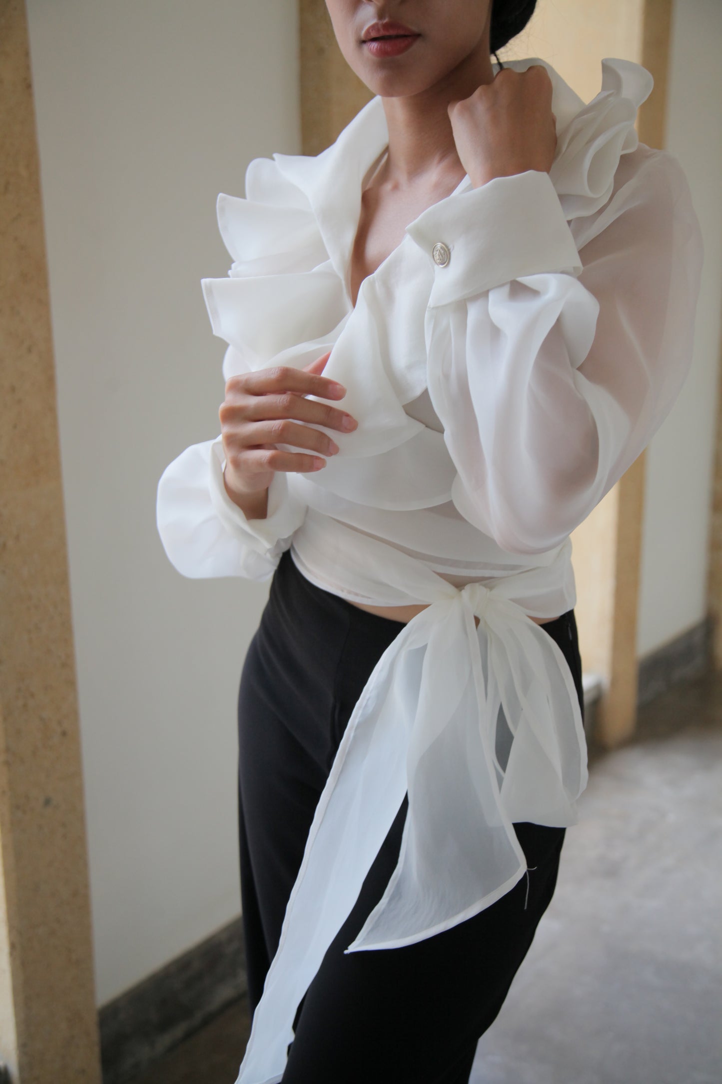 WHITE ORGANZA BLOUSE