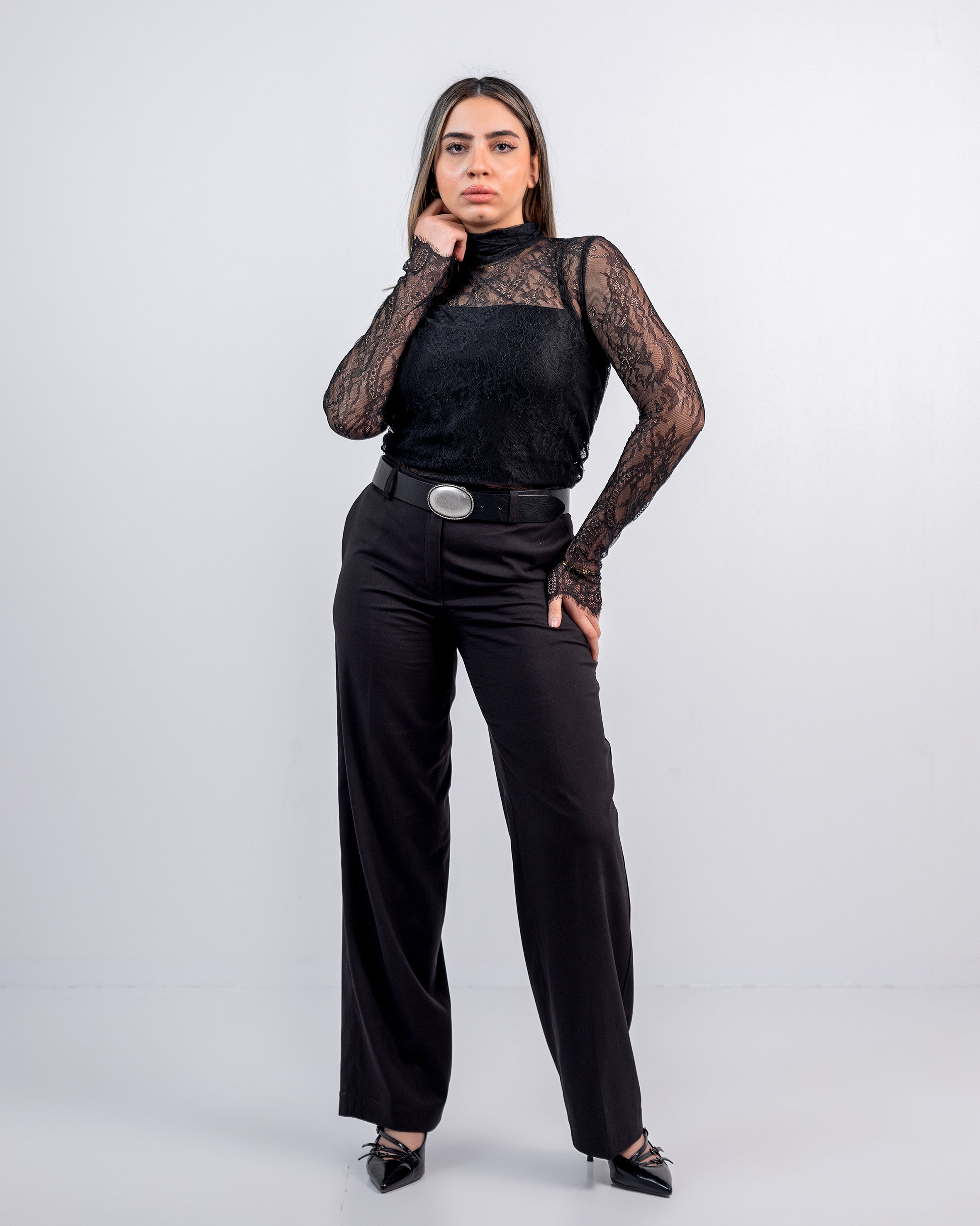 Unpleated Fitted  Leg  Pants