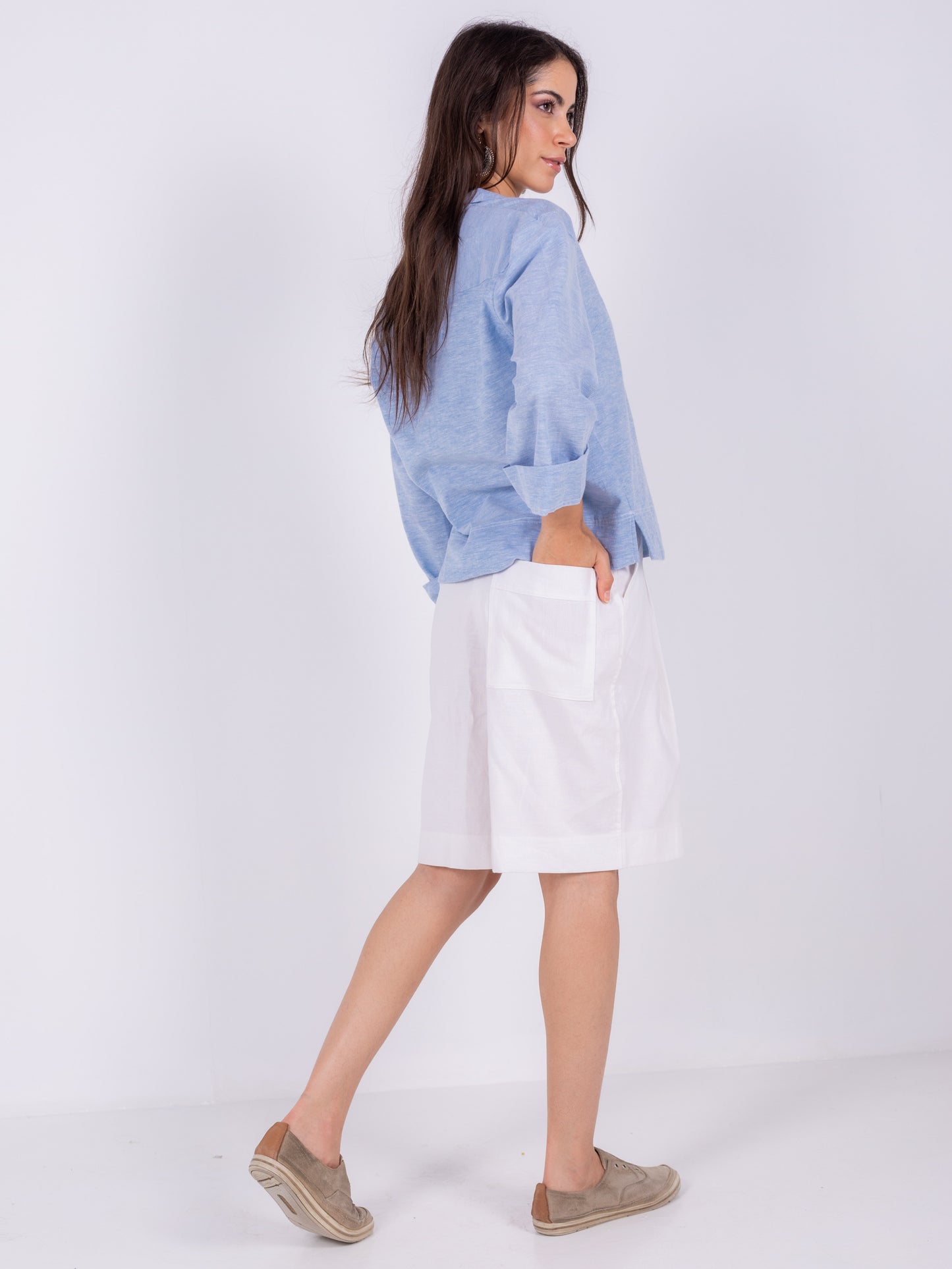 100% LINEN SHORT PLEATED BERMUDA SHORTS