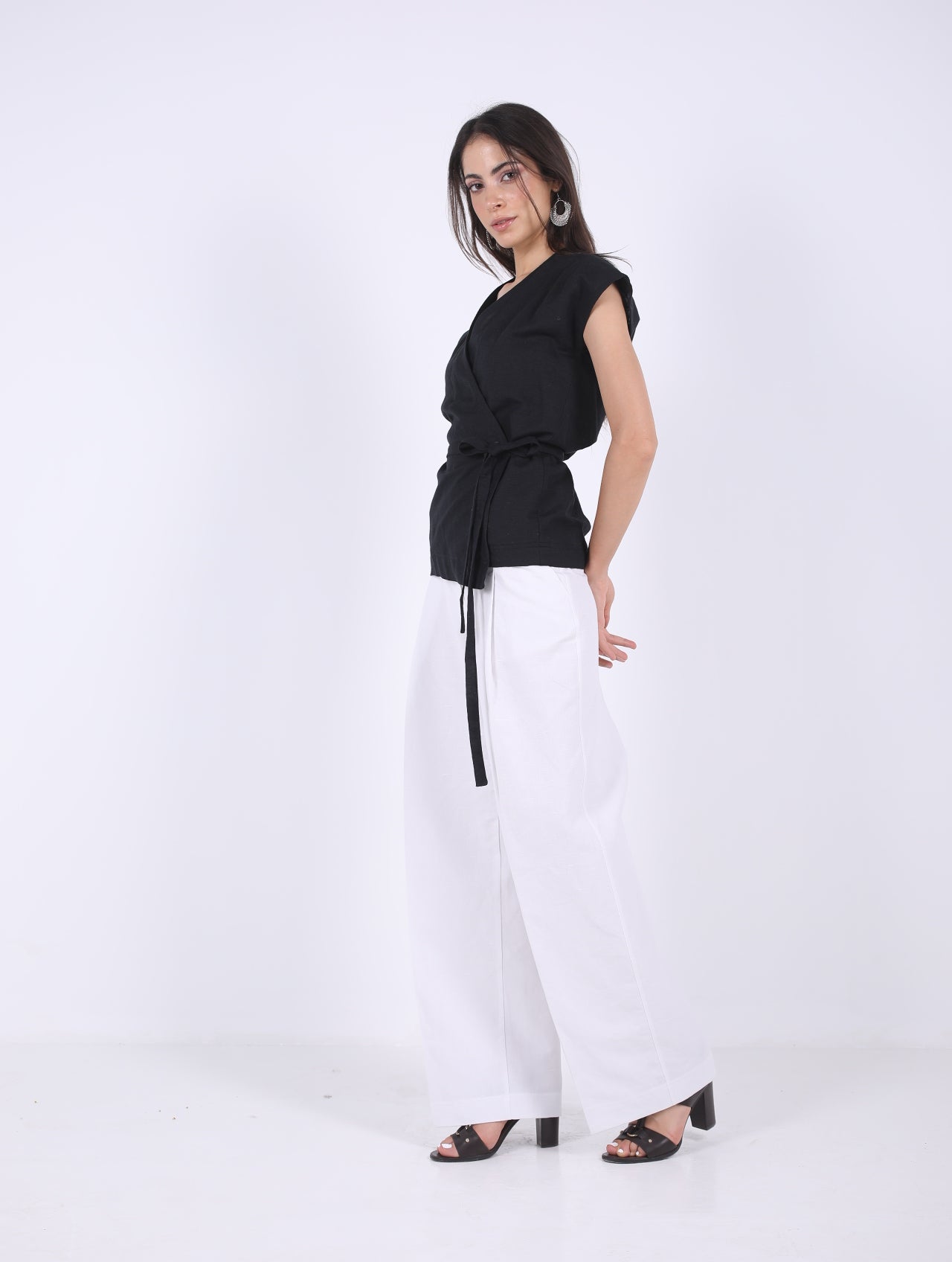 Linen Crossover Kimono