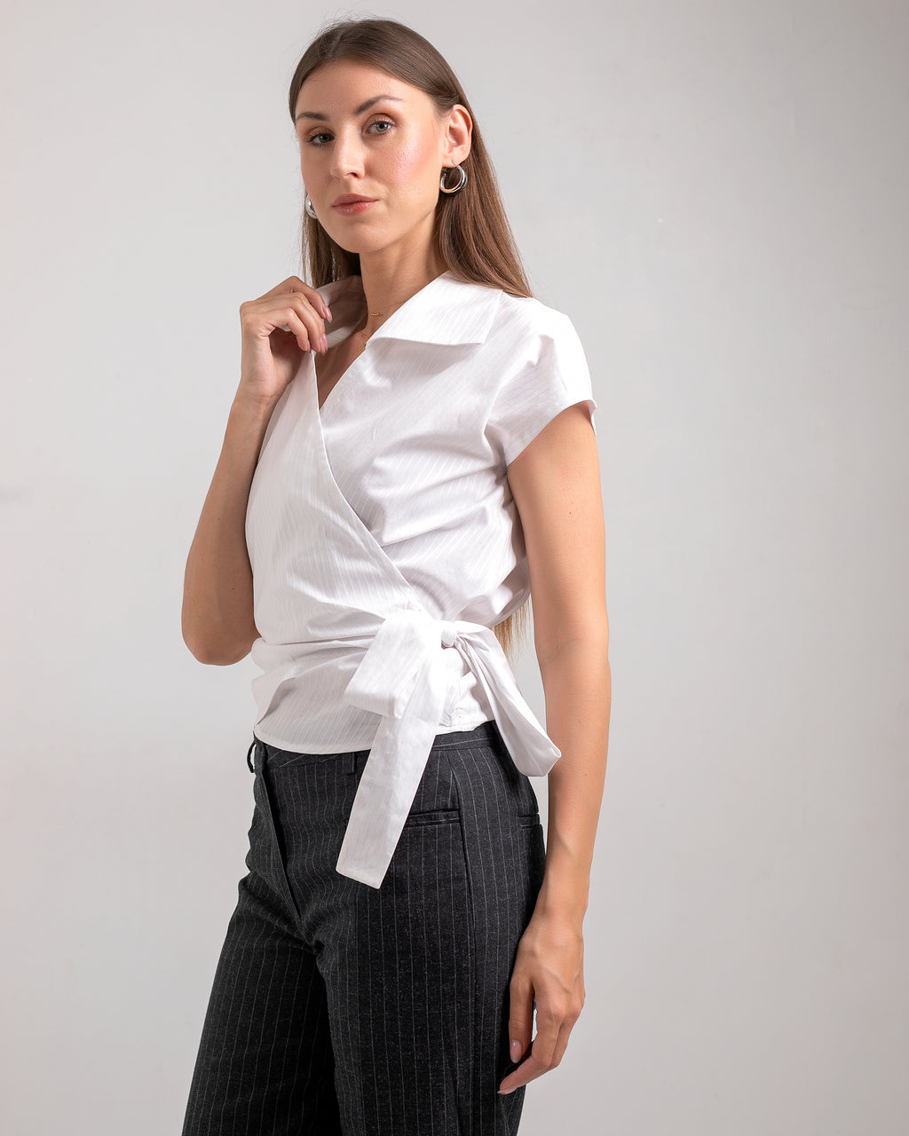 SLEEVELESS  WRAP  WHITE  COTTON  BLOUSE