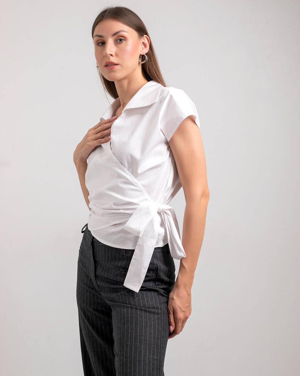 SLEEVELESS  WRAP  WHITE  COTTON  BLOUSE