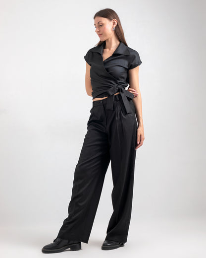 BLACK PLEATED WIDE-LEG PANTS