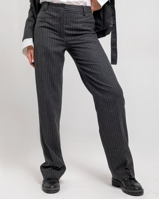 FITTED STRIPED BLACK PANTS